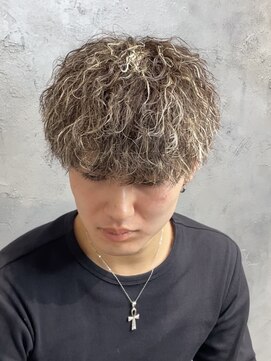 ネクストゼロ(NEXT zerO) シャッフル ツイストパーマ