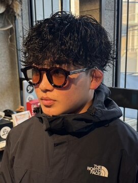 リット バイ フィフス 鹿児島中央駅店(Lit. by fifth) 波巻きスパイラルパーマメンズマッシュパーマツイストパーマ