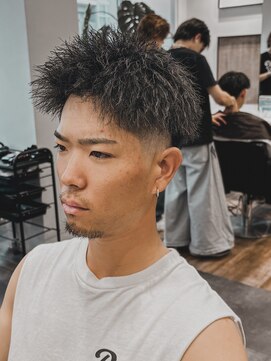 ルースト 京都四条大宮店(ROOST) ツイストショート