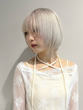 メゾン 原宿(MAISON) ホワイトシルバー