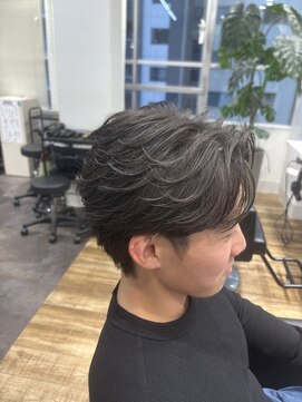 ルースト 京都四条大宮店(ROOST) フェザーショート