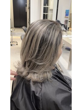 リア 近鉄八尾店(Lia) バレイヤージュ☆