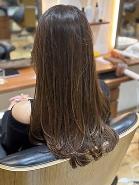 ケイキューブ(K-CUBE) 透明感カラー髪質改善白髪染めハイライト20代30代40代元町中華街