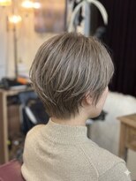 ソレイユ 新宿御苑前 (SOLEIL) ショートレイヤー