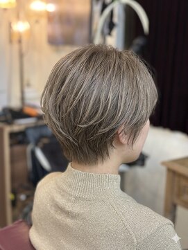 ソレイユ 新宿御苑前 (SOLEIL) ショートレイヤー