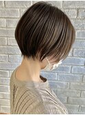 大人可愛い20代30代40代暗髪前下がりショートボブ丸みショート