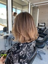 イキ 表参道(iki omotesando)&nbsp;モード/無造作ウェーブ/大人ガーリー[表参道駅]