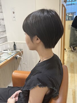 ネオリーブ クタ 町田店(Neolive kuta) 【Ｎｅｏｌｉｖｅｋｕｔａ町田店】切りっぱなしボブ