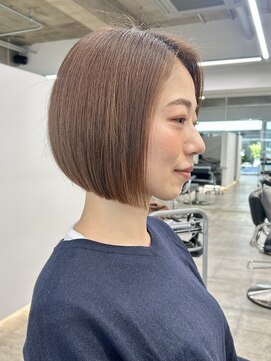 ぱつっとボブ/前下がりボブ/顎ラインボブ/20代30代40代