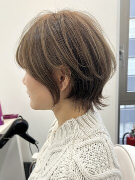 アルトル 池袋(altru) 大人かわいいウルフショート耳かけ