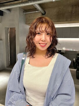 リール(rire) デザインカラーレイヤーカットウェットヘア夏オリーブベージュ