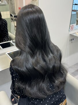 アール 横浜(R) 【ユゲミナミ】艶カラー＊オリーブグレージュ