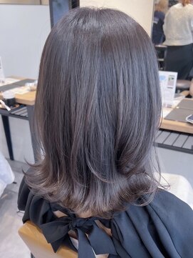 シルベット(Silvet) グレーベージュレイヤーカット前髪パーマくびれヘア髪質改善