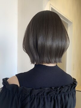 シュウ(shu) グレージュ/ボブ