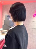 年齢問わず人気な大人ミニマルボブ