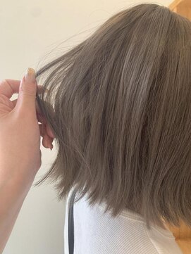 シロ(siro) ミルクティベージュ☆松井美咲季