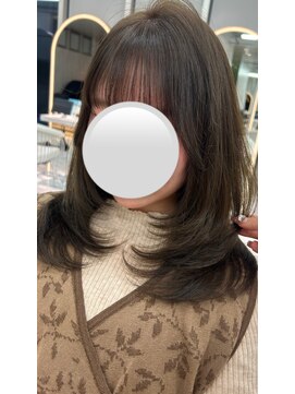 ロンドルピナス 小倉(Lond Lupinus) ミディアムレイヤーカット/似合わせカット/大人ガーリー/20代