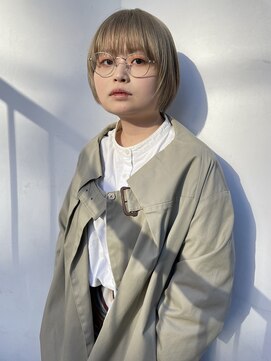 イーラー 日本橋 人形町(ealar) 人形町ショート/ハイトーンボブ/ブリーチ