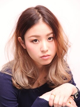 リノ ヘア 横浜西口店(RINO Hair) ＲＩＮＯ横浜店　LOVEスタイル☆ホワイティーグラ☆