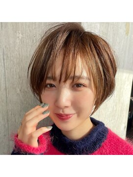 ２０代３０代４０代５０代小顔ミディアム外ハネボブアッシュ