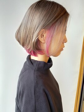 モリオフロムロンドン 原宿本店(morio from London) 【morio原宿】インナーカラーピンク　まるみボブスタイル