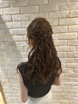 リムヘアソルト(LIM HAIR salt) バラ編み下ろしアレンジ