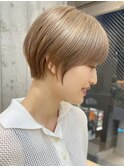 ナチュラルボブミニボブミルクティーベージュ切りっぱなしボブ