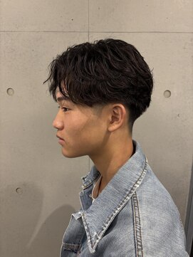 フィッツ(Fits) 毛流れセンターパート