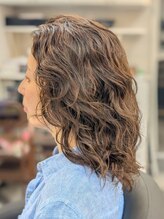 ヘアデザイニング ズーム 飯田橋店(hairdesigning Zoom)&nbsp;30代40代50代：ハイライトパーマ