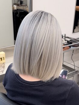 【ハイライトや白髪ぼかしもおまかせ◎】ナチュラルなのに垢抜ける理想を叶えるデザインカラーをご提案★