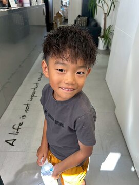 メンズサロン キング 枚方店(Men’s salon K!ng) 波巻きツイストスパイラルパーマ/フェザーパーマ/眉毛/メンズ