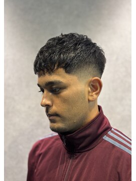 フジヤマバーバーショップ エビス(FUJIYAMA BARBER SHOP ebisu) スキンフェードクロップ