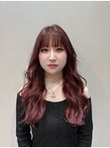 ピンクカラーに緩めラフウェーブ◎