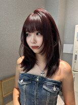 天神美容室&nbsp;海外レイヤーカットハッシュカットボルドーバーガンディー