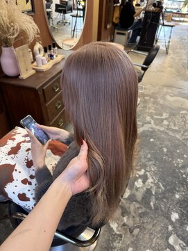 チャプター 問屋町(chapter) ケアブリーチミルクティーベージュカラーレイヤーカット韓国ヘア