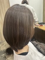 ラスター(LUSTER)&nbsp;重さのあるボブスタイル