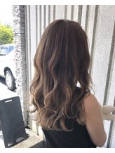 大人女性にもおすすめ☆ナチュラルハイライト+グレージュ【外国人風】