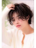 ココアベージュとオリーブグレーの黒髪小顔クラゲヘアー