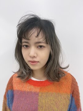 ヴィサージュクオン(VISAGE Quon) カッコかわいいウルフボブ