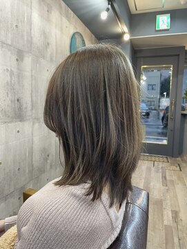 ラポ(lapo) 透明感のあるオリーブグレーカラー