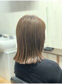 カーキーベージュ