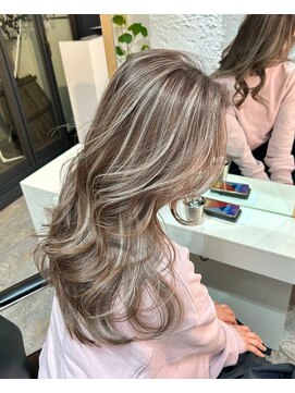 ブレンド 渋谷(BLend) 黒髪ボブルフネビージュ小顔ワンレンスペインカール