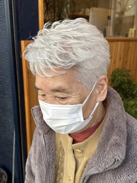 オアシス(oasis) 【oasisオグラ】白髪ミセスベリーショートふんわりパーマヘア