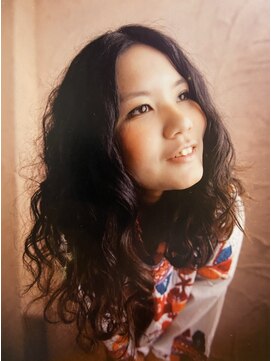 マーカウカウ(MAKAUKAU) スパイラルパーマ