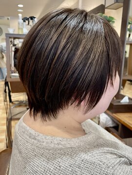 アイニ 河内小阪店(aini) 白髪ぼかしカラー白髪ぼかしハイライト大人ショート30、40、50代