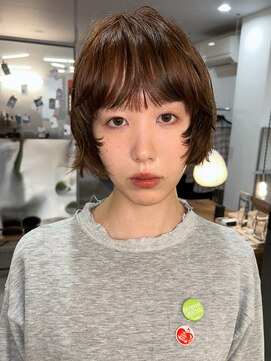 ピクシーボブ　ニュアンスパーマ　ブラウンベージュ