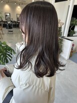 エミュ(emu.)&nbsp;暗髪でも透明感◎グレージュカラー