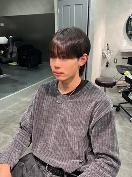 ジーニー 千葉(GENiE) ウルフ/シースルーマッシュ/2way韓国ヘア/山本うらら