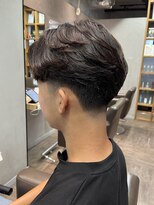スタイルメンズ 藤沢(STYLE MEN)&nbsp;STYLE MENメンズカットセンターパートテーパーフェード
