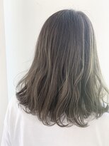 アドラーブル 万代店 (adorable)&nbsp;ミディアム【グラデーションカラー】10代　20代　30代